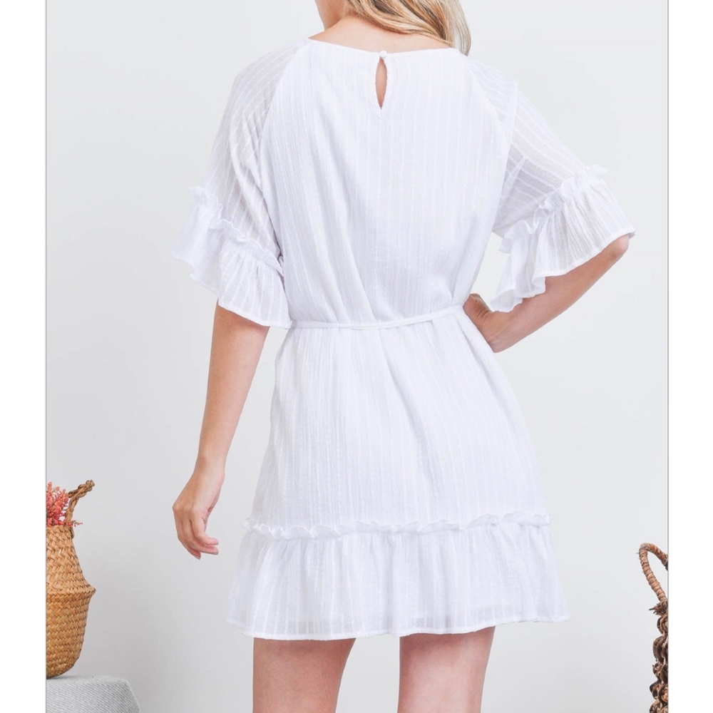 LAST ONE❗MAD FOR LOVE White Short Sleeves Flowy Dress - Picture 5 of 6